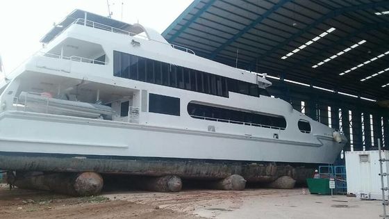 Qualität Pneumatische Gummiluft-anhebende Tasche für das Schiffs-Starten usine