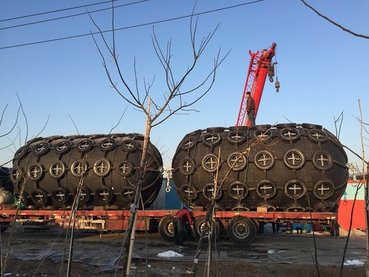 Qualität Internationale Bescheinigung Durchmessers 0.5m-4.5m pneumatischen Gummipuffer-50KPA usine