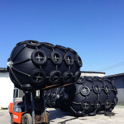 Qualität Pneumatischer Marine Rubber Fender Durable In Gebrauch ISO17357 50KPA/80KPA usine
