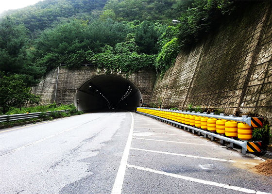 Qualität Straßenverkehrs-Absturz-Kissen-Sicherheitsbarriere-Rollzaun für Fork Road usine