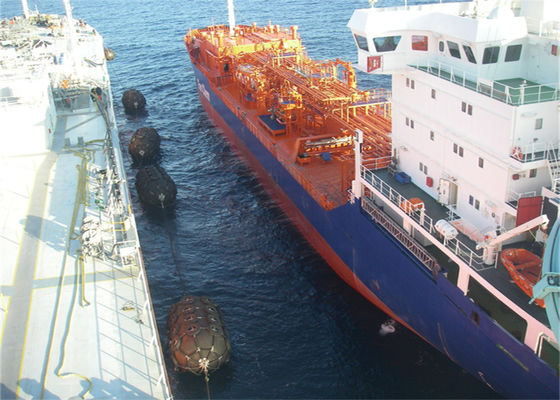 Qualität Pneumatische sich hin- und herbewegende Gummipuffer-Schutz-Boots-Schiffe Marine Supplies usine