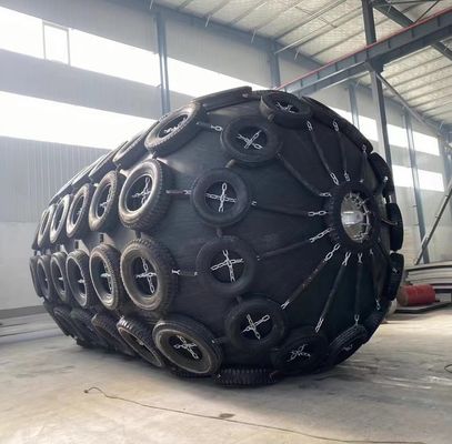 Qualität Yokohama-Art pneumatischer Gummipuffer ISO17357 bescheinigte mit Kette usine