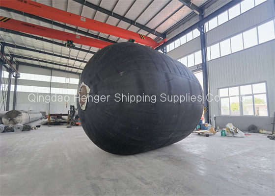 Qualität ISO 17357 Compliant Natural Rubber Pneumatic Rubber Fender with 50Kpa/80kpa Working Pressure for Marine Protection Fabrik